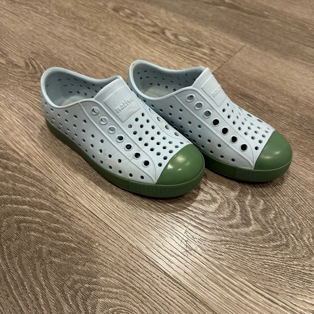 Toddler Natives Great Condition